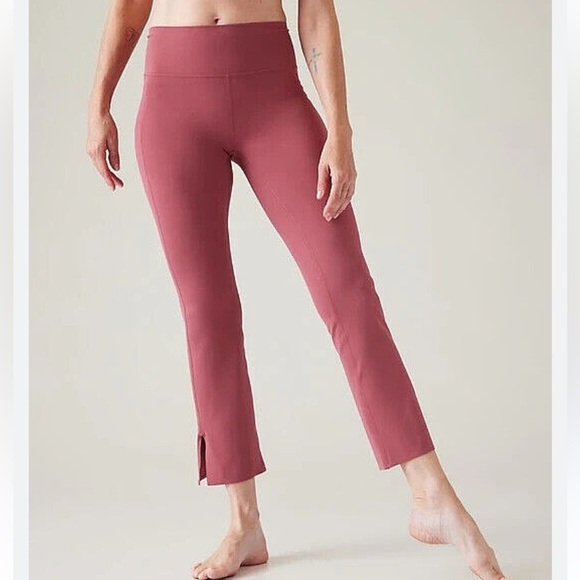 ATHLETA TRANSCEND STASH CROP STRAIGHT LEG YOGA PANT SMALL TALL PINK - Picture 1 of 8